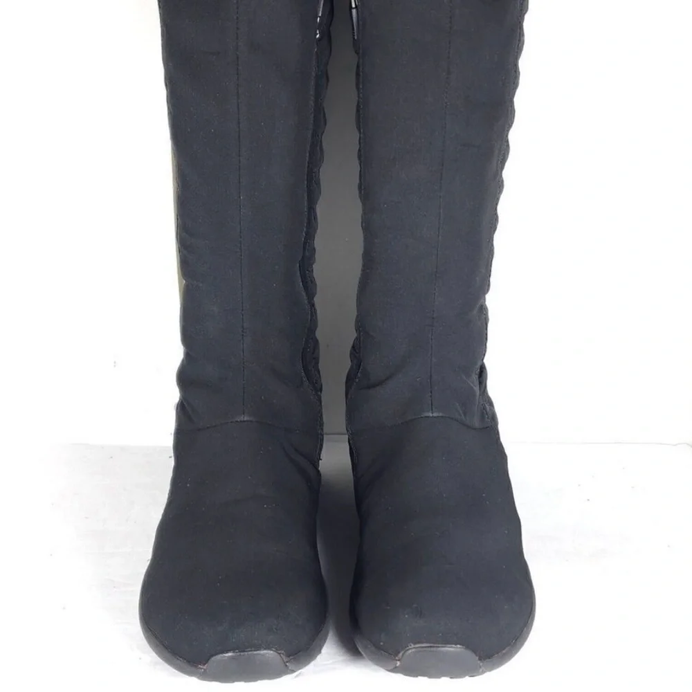 Patagonia Women's Fiona US8,5 Black PrimaLoft Quilted SidebZip Tall Boots